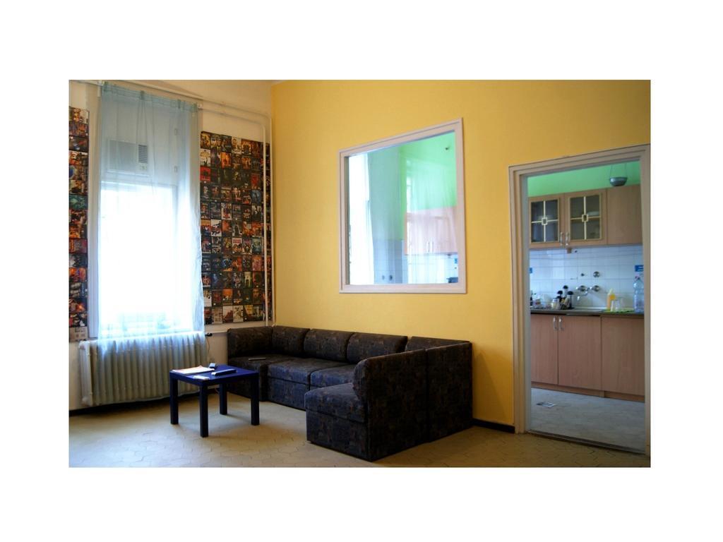 Westend Hostel Budapest Exterior foto