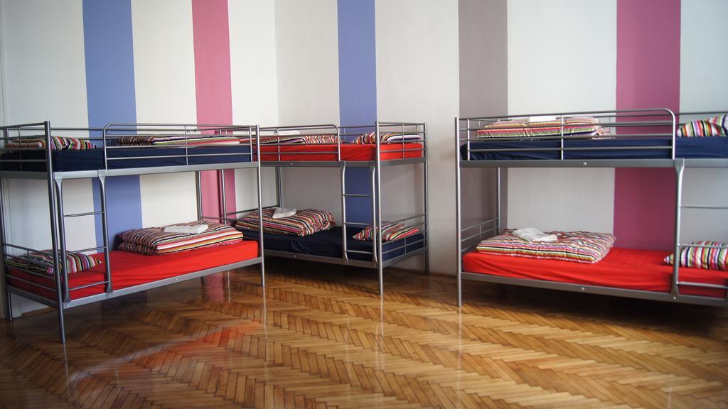 Westend Hostel Budapest Exterior foto