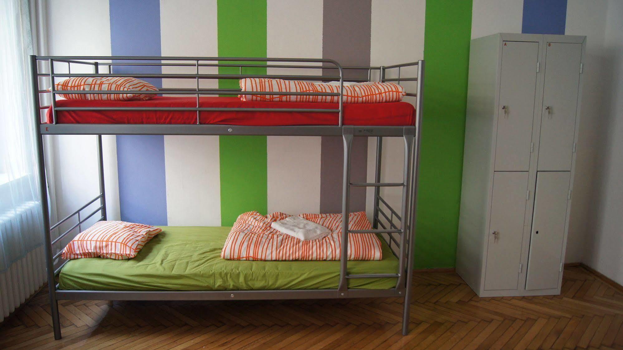 Westend Hostel Budapest Exterior foto